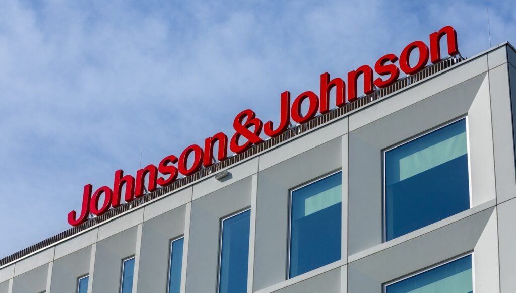 Exterior,Shot,Of,The,Johnson,Johnson,Corporate,Building,,Showcasing,Its