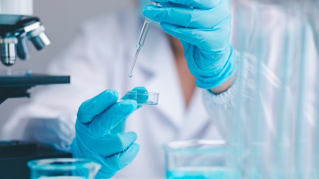 Ozmosi’s dataset includes over 800,000 clinical trials, 35,000 drugs, 4,000 diseases, unified from various clinical and regulatory sources. Credit: Tapati Rinchumrus / Shutterstock.com.