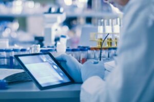 Sanofi and Owkin partner to develop next-generation biopharma AI agents